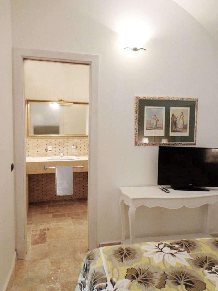 Relais Del Senatore Couette-café *